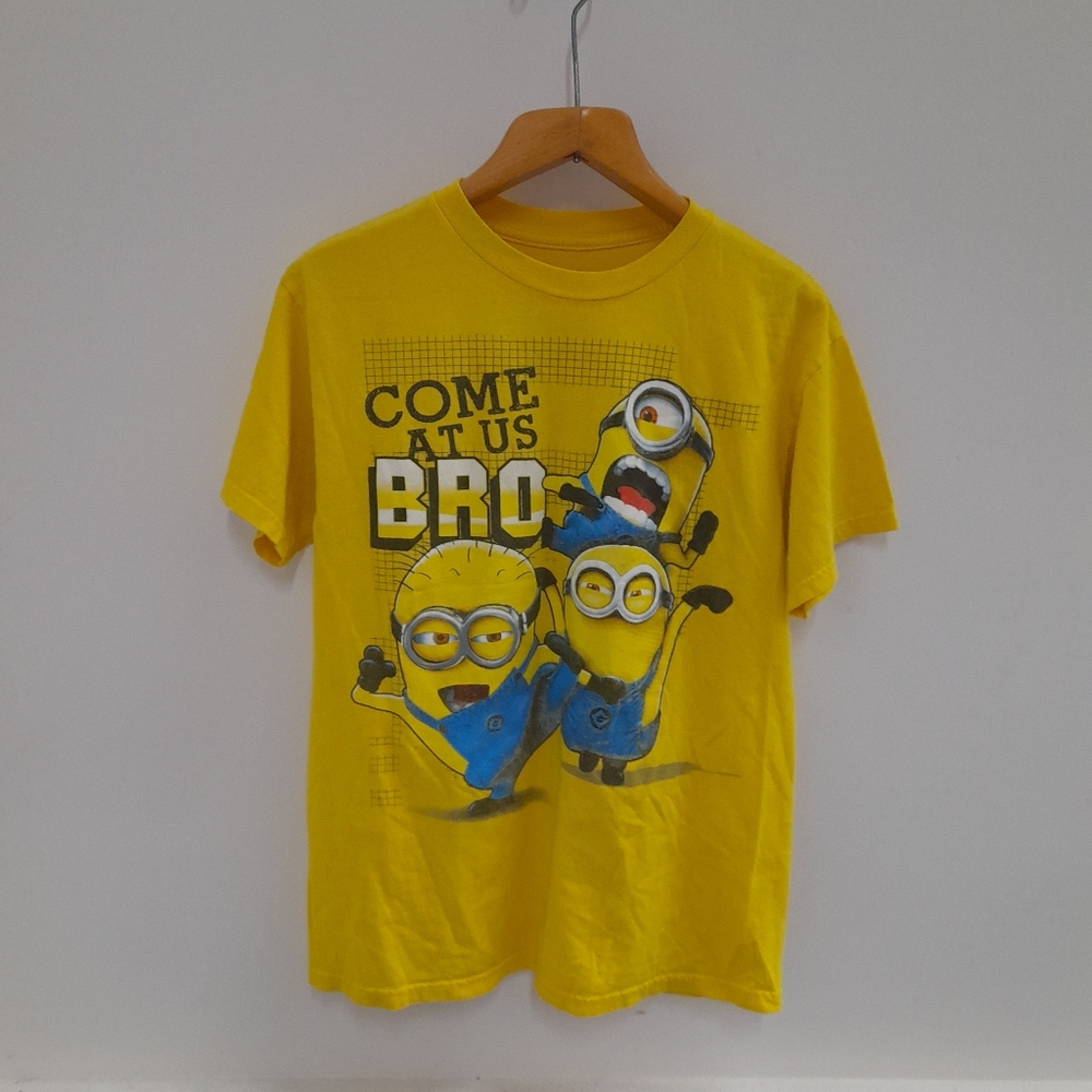 DESPICABLE ME Minios Come At US BRO Yellow Cotton Adult T-shirt Size M